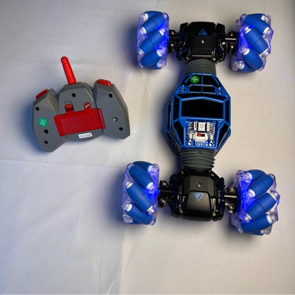 Power Extra RC Stunt Car 4WD Flips Lights Music Off Road Double Sided TESTED - Picture 2 of 3
